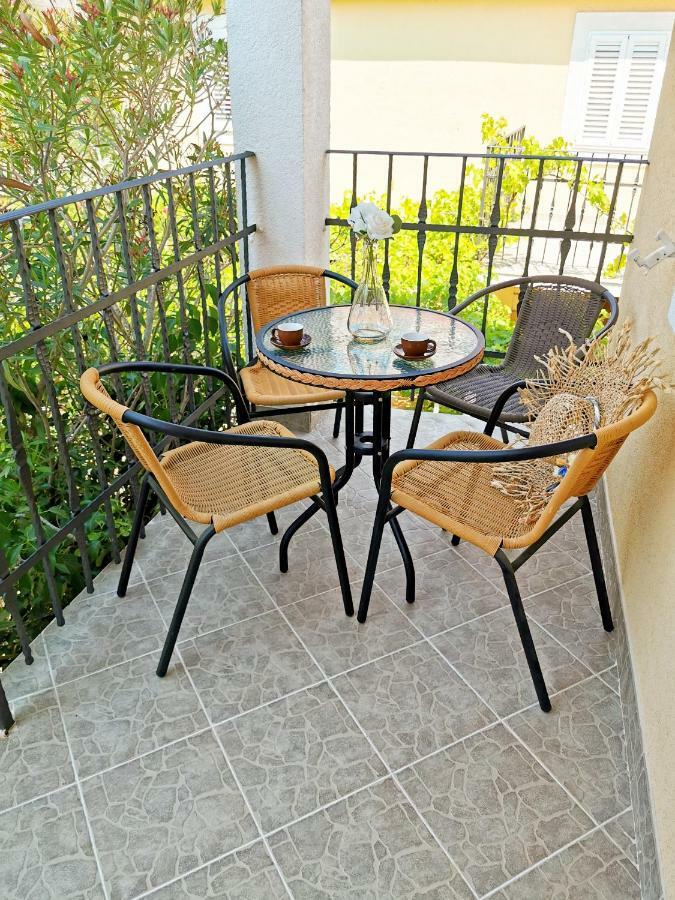 Apartamento Green Garden Vodice Exterior foto